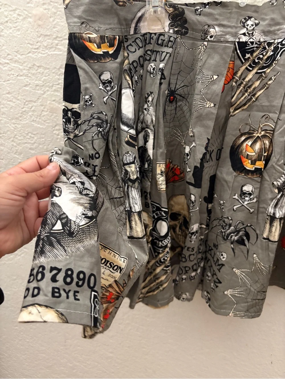 Source Unknown Gray Halloween Print Circle Skirt with Orange Accents